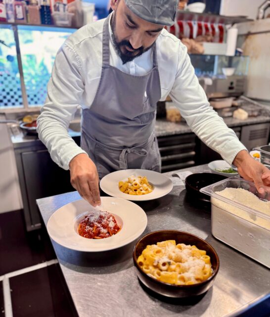 🍝 Tris di primi? Daje, vieni a provare i grandi classici romani in via Sirtori 34 a Milano.